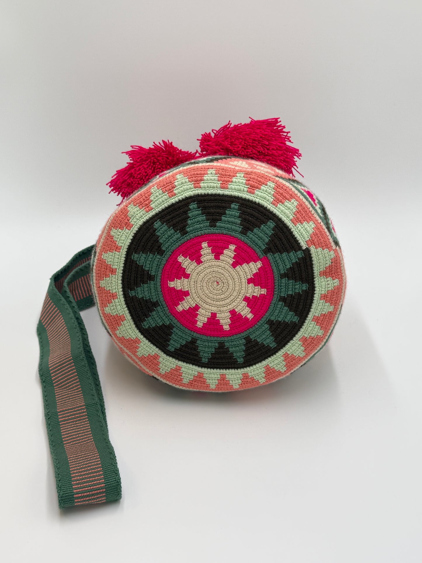 Natalia - Medium Wayuu Bag
